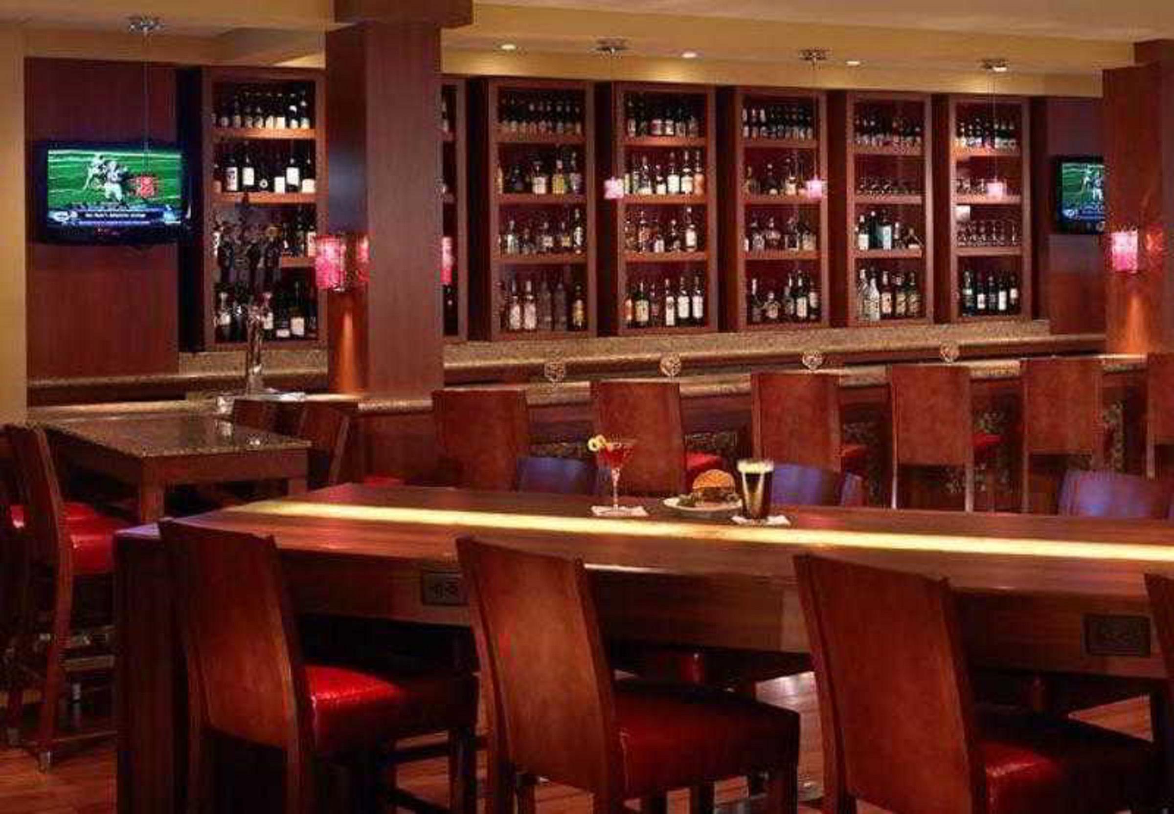 Wyndham Cleveland Airport Hotel Restoran gambar