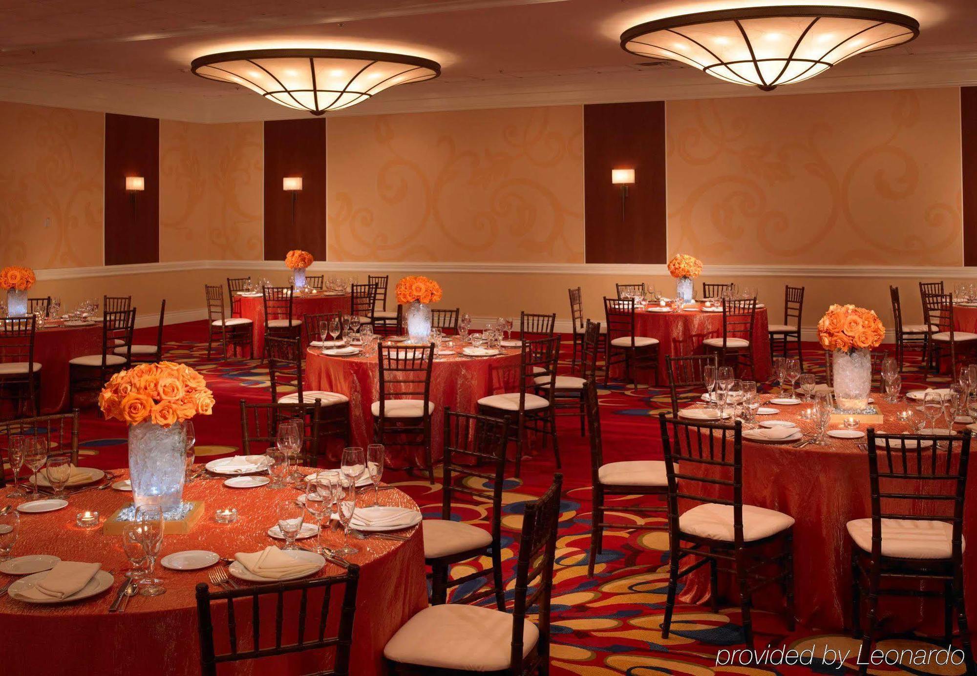 Wyndham Cleveland Airport Hotel Restoran gambar