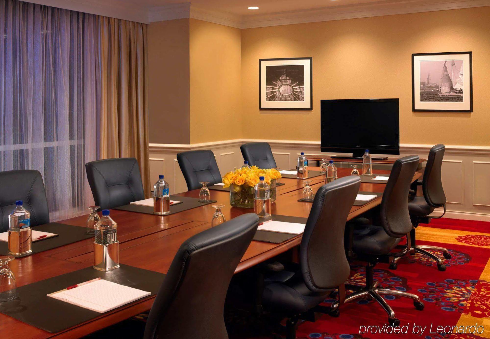 Wyndham Cleveland Airport Hotel Kemudahan gambar